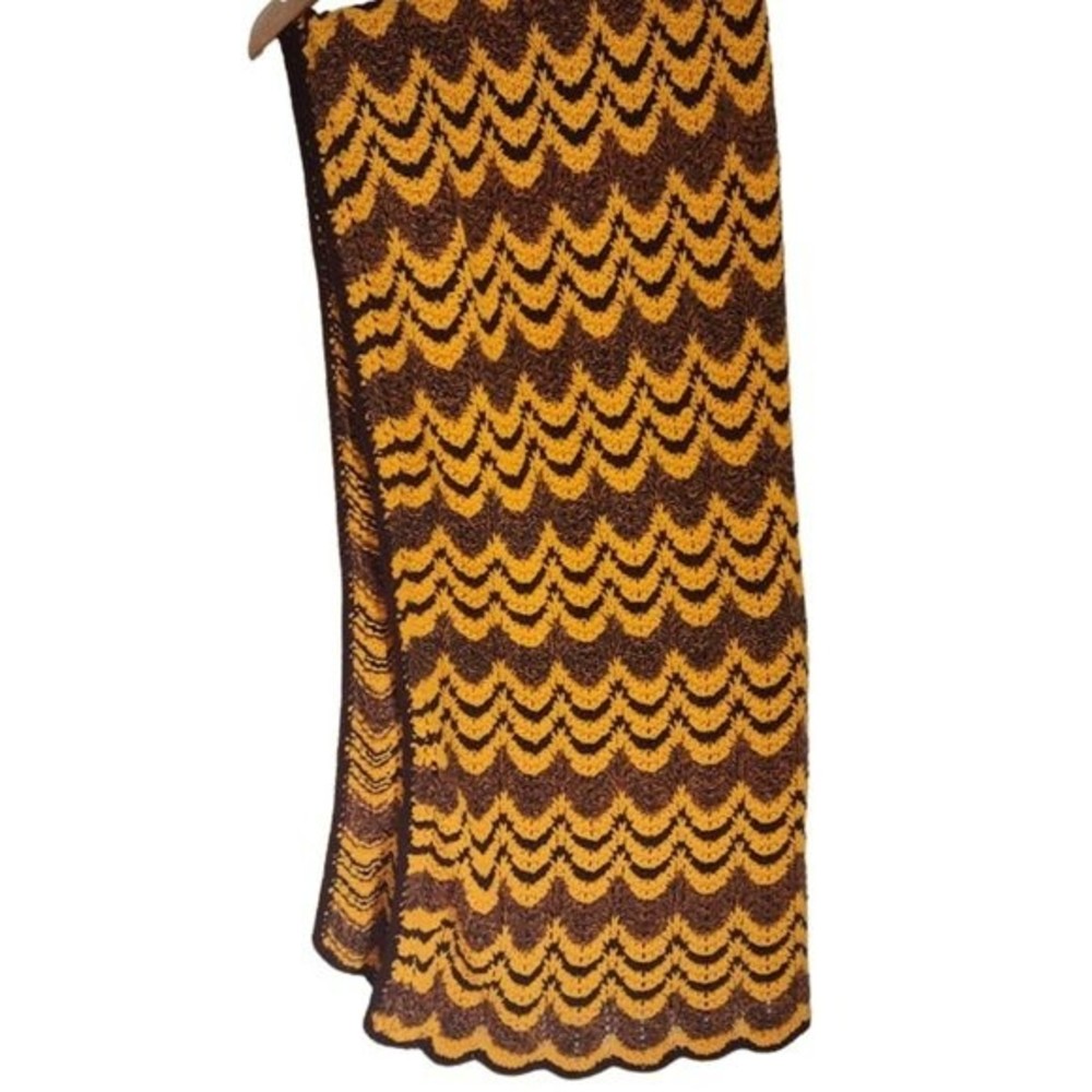 Vintage Gold and Brown Scalloped Crochet Blanket 39x64